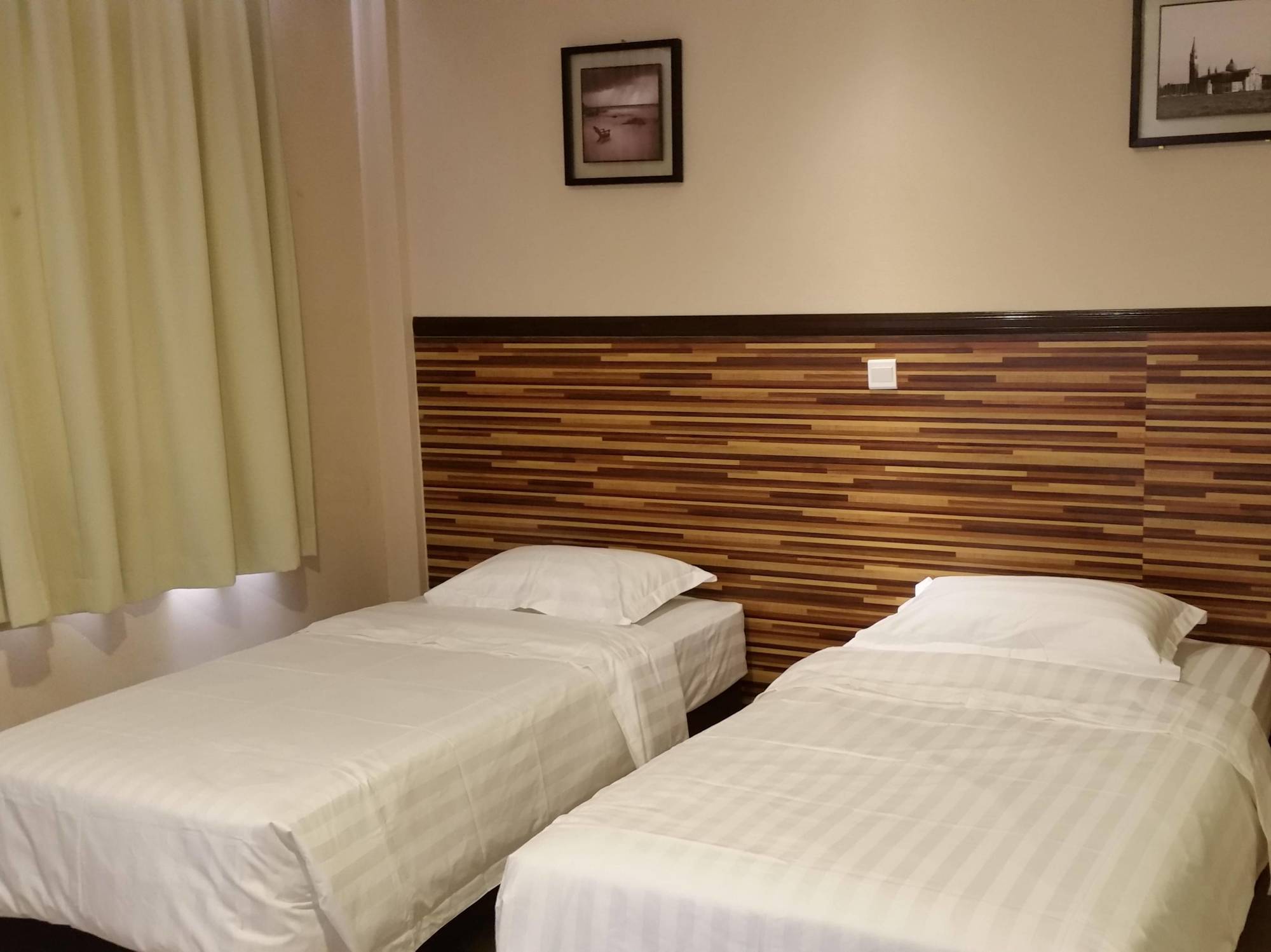 Hotel Sri Iskandar Кота-Кинабалу Экстерьер фото